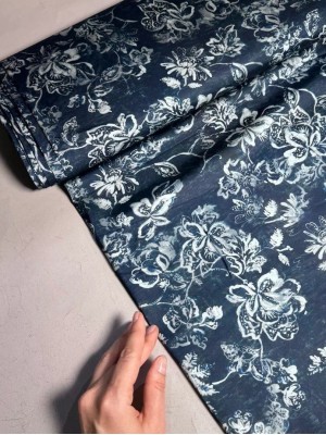 Шелк "Атланта" синий с принтом маленькие цветы