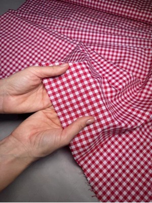 Х/б ткань клетка "Виши" красно-белая. 