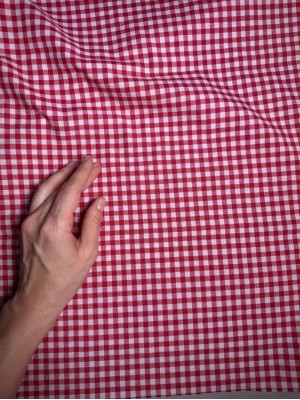 Х/б ткань клетка "Виши" красно-белая. 