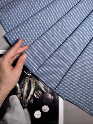 Х/б ткань оттенок "Джинс" в белую мелкую полоску