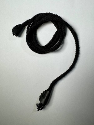 Шнурок вязанный с кож. наконечниками (оттенок "Черный")
