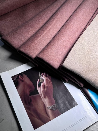 Шерсть пальтовая  двухсторонняя . (оттенок  норвежский лосось )