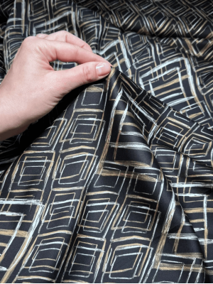 Шелк " Армани " Оттенок " Золотистые ромбы на черном "