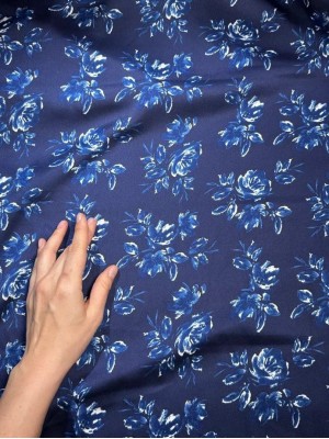 Шелк " Армани " . Оттенок " Синие цветы"