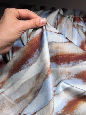 Шелк " Армани " . Оттенок " Коричнево -голубой "