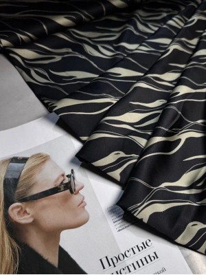 Шелк " Армани " . Оттенок " Фисташковая абстракция на черном "