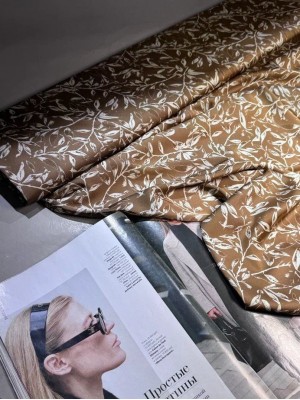 Шелк " Армани " . Оттенок " Коричневый с белыми цветами"